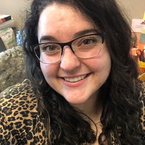 Meet your Posher, Rebecca